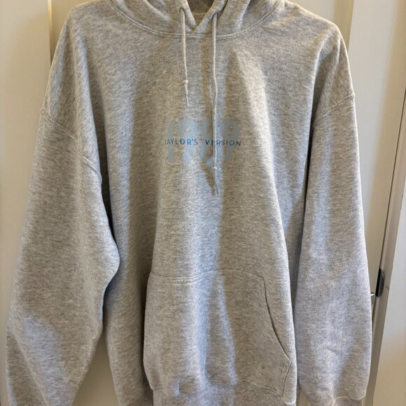 Taylor Swift Tops - TAYLOR SWIFT 1989 Taylor's Version Hoodie Size L